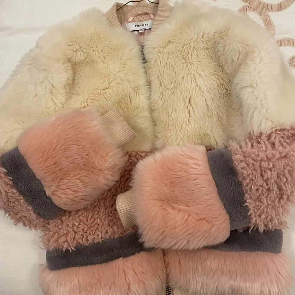 John + Jenn xs shearling coat/ bomber vibe. - Picture 2 of 5